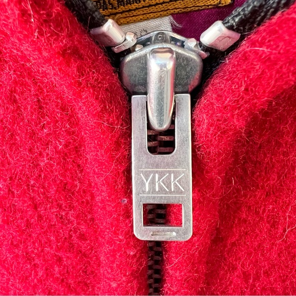 VINTAGE WOOL RED CHRISTMAS COAT FOX FUR HOOD TRIM AND TASSELS SIZE 10 - Picture 7 of 10